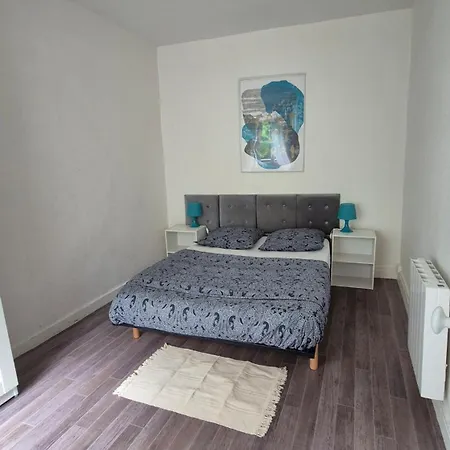 Naoned Station Appartement *